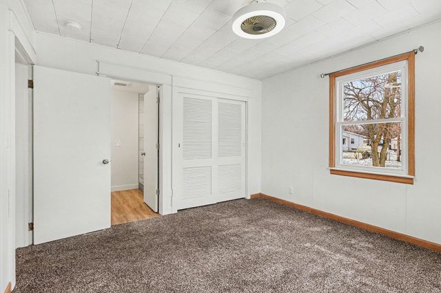 880 Paw Paw Drive, Holland, MI 49423