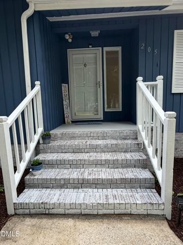 205 SW Maynard Road, Cary, NC 27511