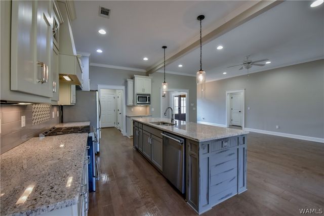 13837 Hemlock, Northport, AL 35475