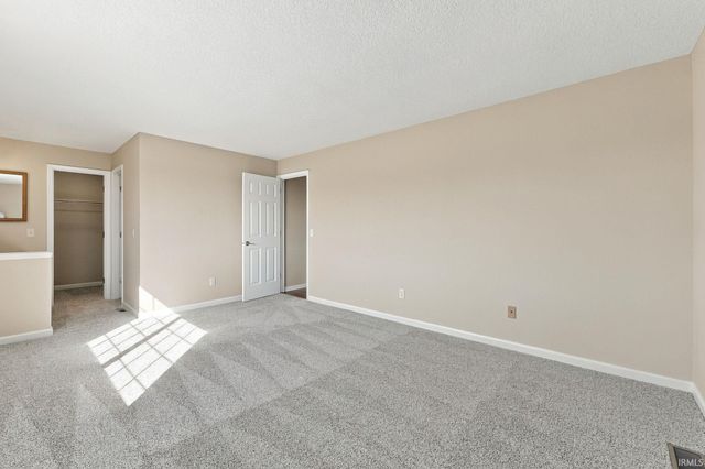 1910 E Dowling Street, Kendallville, IN 46755