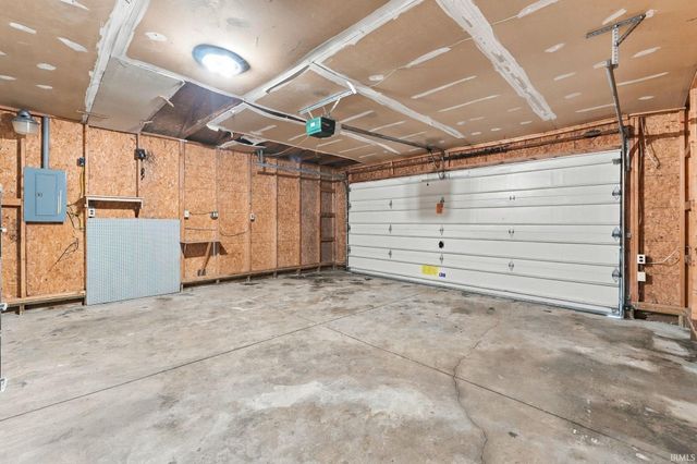 1910 E Dowling Street, Kendallville, IN 46755