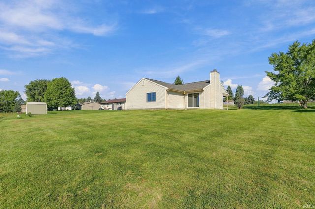1910 E Dowling Street, Kendallville, IN 46755