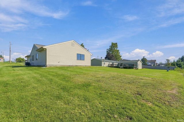 1910 E Dowling Street, Kendallville, IN 46755
