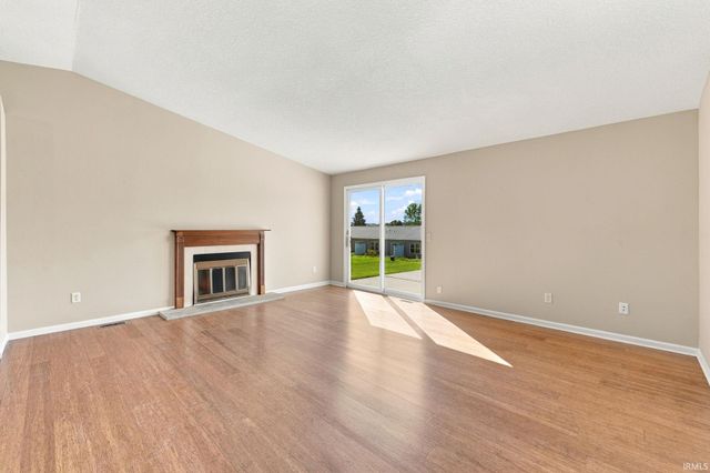 1910 E Dowling Street, Kendallville, IN 46755