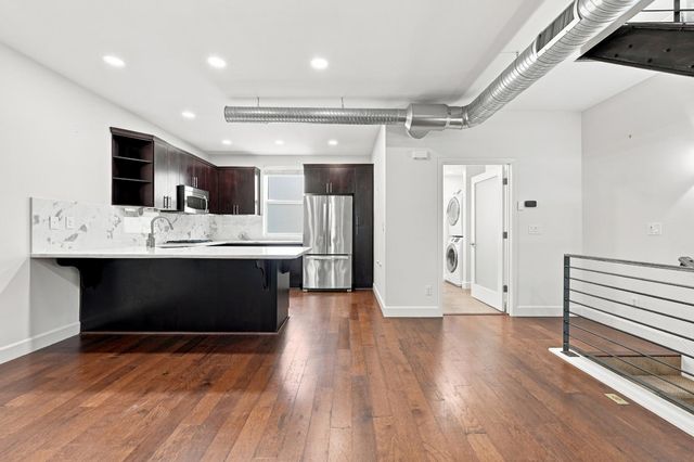 1725 E Socap Walk, Sacramento, CA 95811