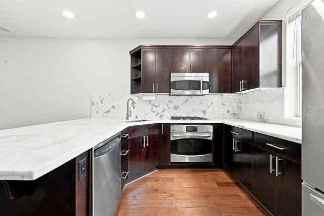 1725 E Socap Walk, Sacramento, CA 95811