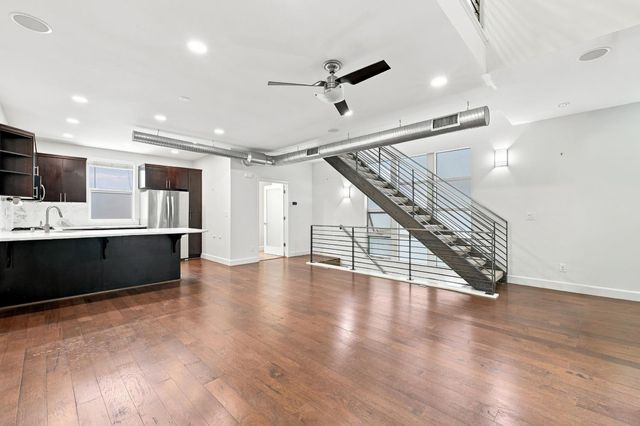 1725 E Socap Walk, Sacramento, CA 95811