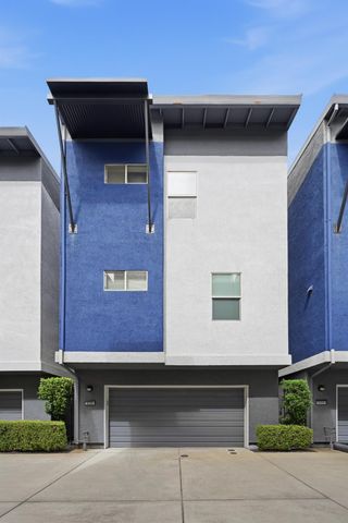 1725 E Socap Walk, Sacramento, CA 95811