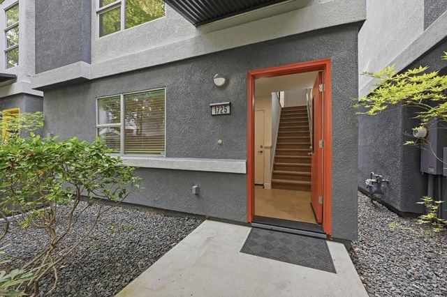 1725 E Socap Walk, Sacramento, CA 95811