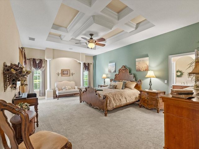19617 EAGLE CREST DRIVE, Lutz, FL 33549