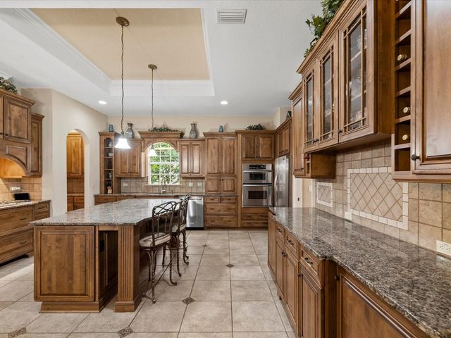 19617 EAGLE CREST DRIVE, Lutz, FL 33549