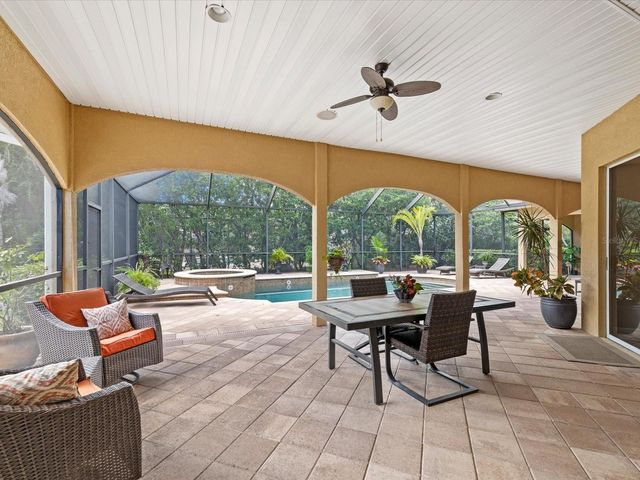 19617 EAGLE CREST DRIVE, Lutz, FL 33549