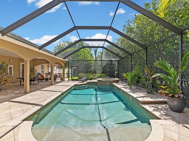 19617 EAGLE CREST DRIVE, Lutz, FL 33549