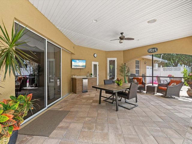 19617 EAGLE CREST DRIVE, Lutz, FL 33549
