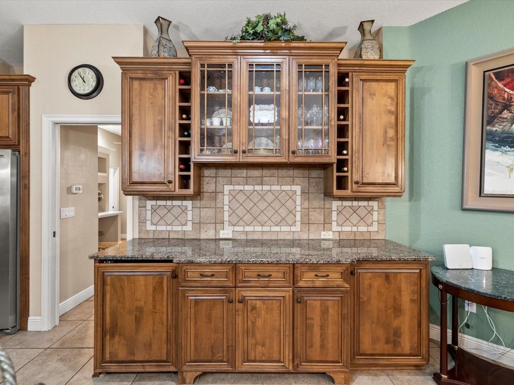 Image 17 of property listing at 19617 EAGLE CREST DRIVE, Lutz, FL 33549