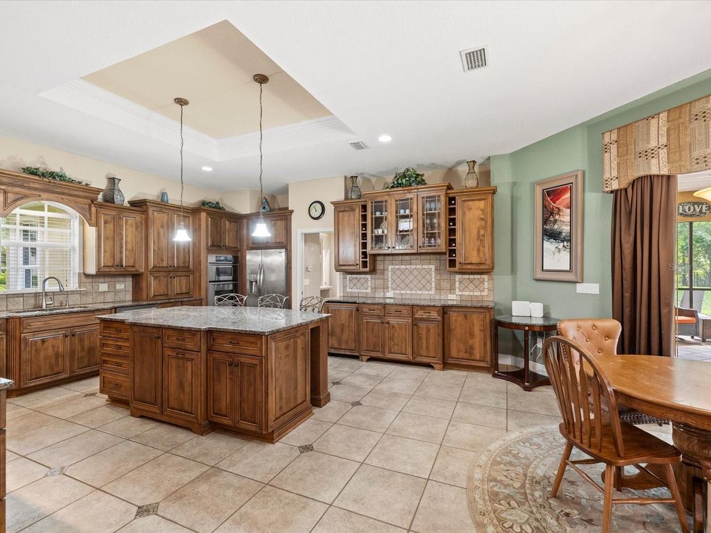 Image 3 of property listing at 19617 EAGLE CREST DRIVE, Lutz, FL 33549