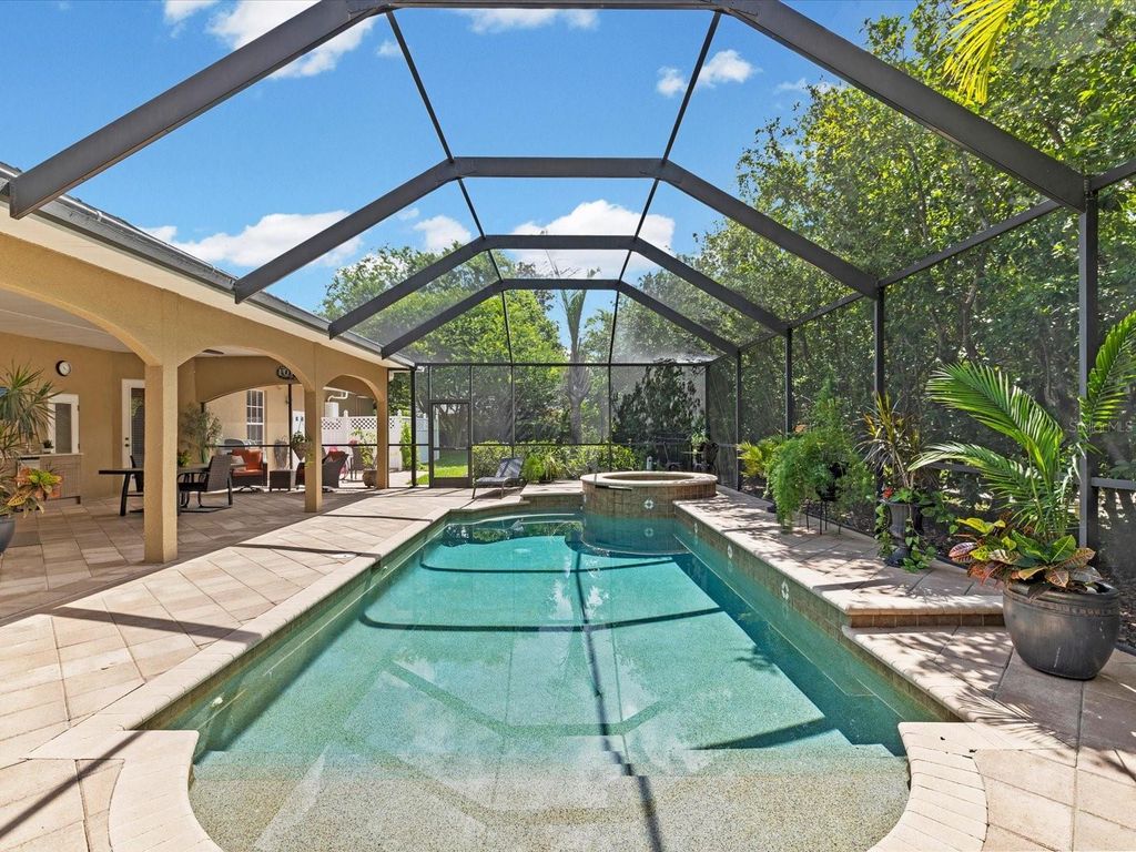 Image 42 of property listing at 19617 EAGLE CREST DRIVE, Lutz, FL 33549