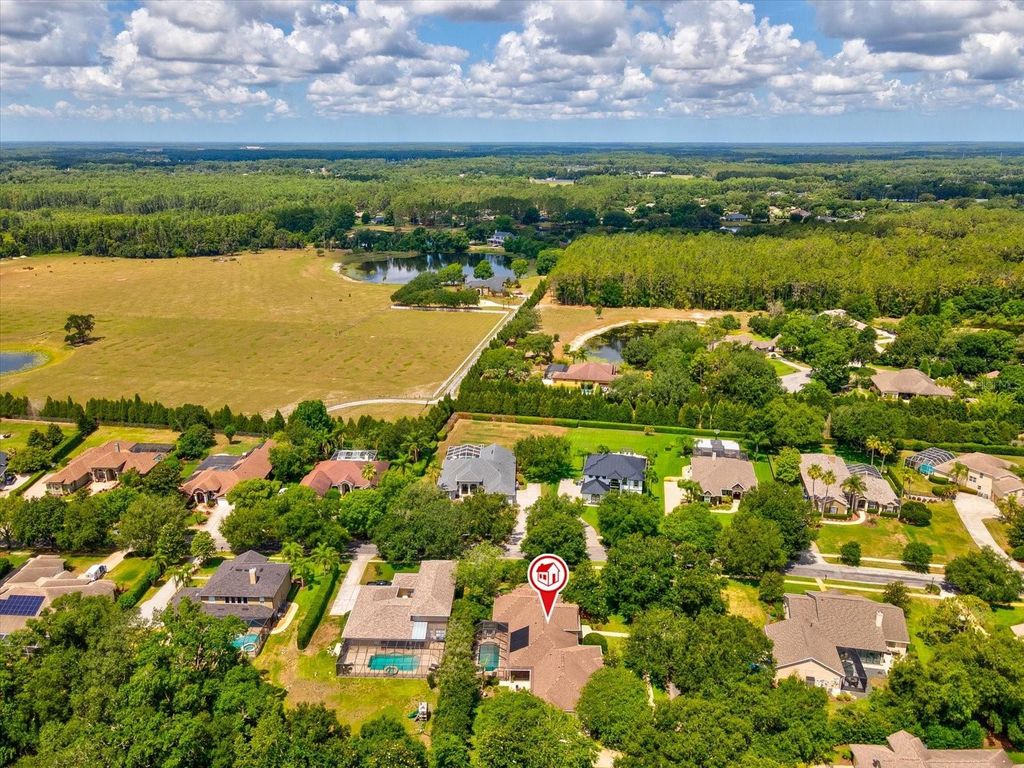 Image 53 of property listing at 19617 EAGLE CREST DRIVE, Lutz, FL 33549