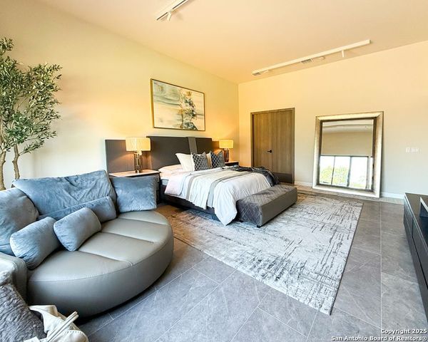 24108 Tres Arroyos, San Antonio, TX 78255