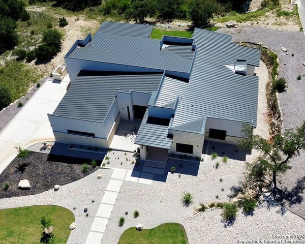 24108 Tres Arroyos, San Antonio, TX 78255