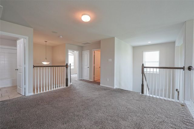 3911 Summerlin Court, Baytown, TX 77521