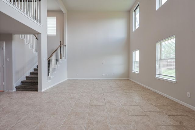 3911 Summerlin Court, Baytown, TX 77521