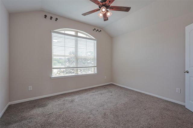 3911 Summerlin Court, Baytown, TX 77521