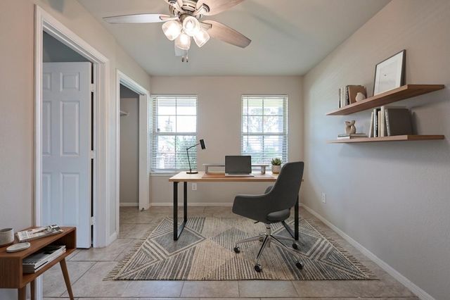 3911 Summerlin Court, Baytown, TX 77521