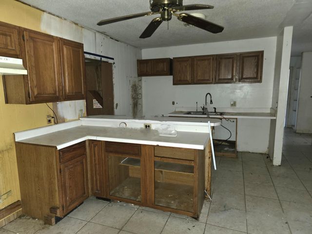 12 W Audrey Drive, Fort Walton Beach, FL 32548