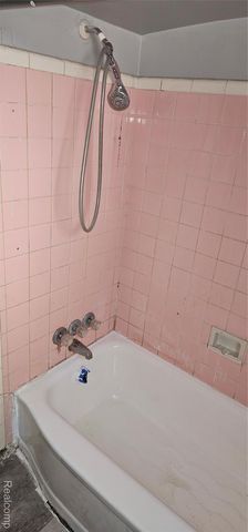 14290 Stansbury Street, Detroit, MI 48227