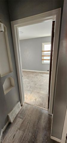 14290 Stansbury Street, Detroit, MI 48227