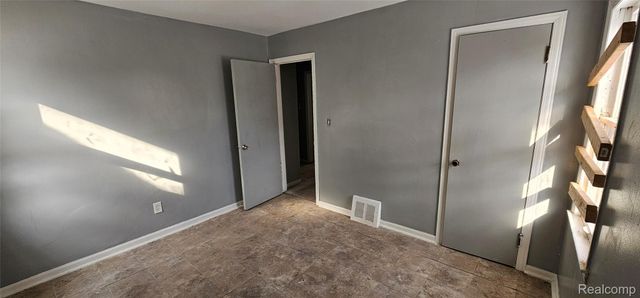 14290 Stansbury Street, Detroit, MI 48227