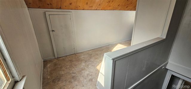 14290 Stansbury Street, Detroit, MI 48227