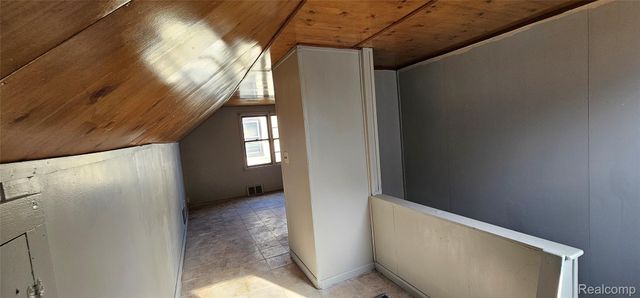 14290 Stansbury Street, Detroit, MI 48227