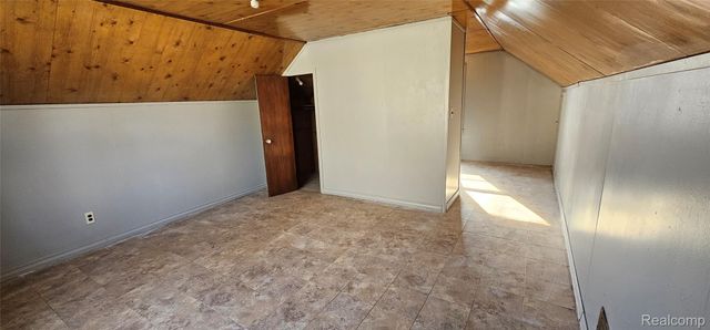 14290 Stansbury Street, Detroit, MI 48227