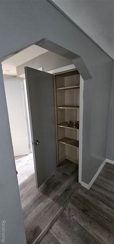 14290 Stansbury Street, Detroit, MI 48227