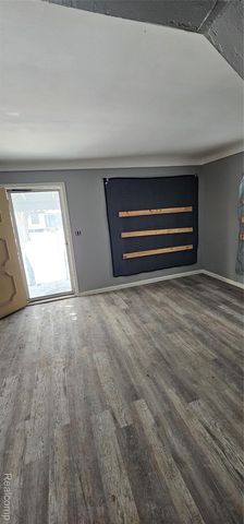 14290 Stansbury Street, Detroit, MI 48227