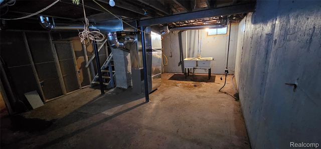 14290 Stansbury Street, Detroit, MI 48227