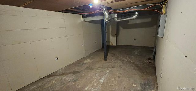 14290 Stansbury Street, Detroit, MI 48227