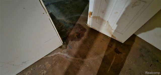 14290 Stansbury Street, Detroit, MI 48227