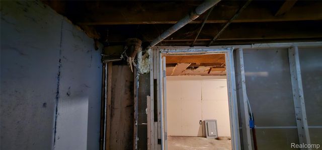 14290 Stansbury Street, Detroit, MI 48227