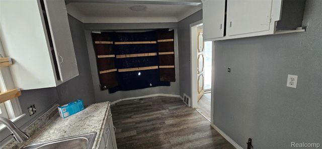 14290 Stansbury Street, Detroit, MI 48227