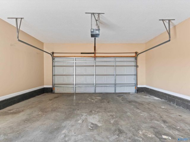 27889 Trotters Lane, Athens, AL 35613