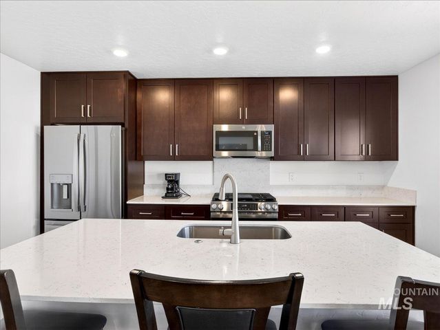 20393 Owl Creek Ave, Caldwell, ID 83605