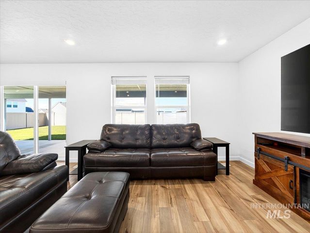20393 Owl Creek Ave, Caldwell, ID 83605
