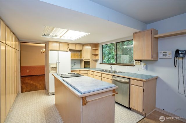 16035 266th Avenue SE, Issaquah, WA 98027