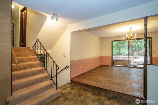 16035 266th Avenue SE, Issaquah, WA 98027