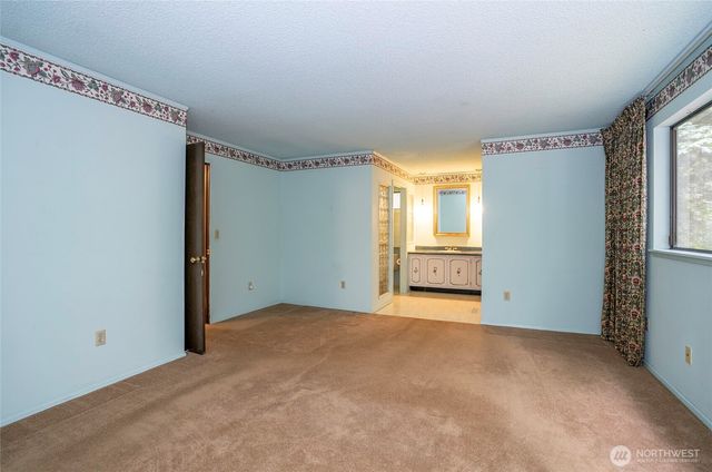 16035 266th Avenue SE, Issaquah, WA 98027