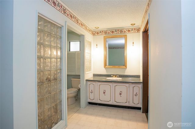 16035 266th Avenue SE, Issaquah, WA 98027