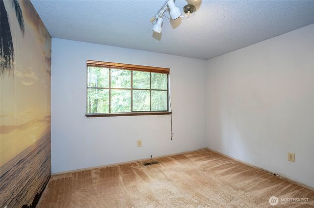 16035 266th Avenue SE, Issaquah, WA 98027
